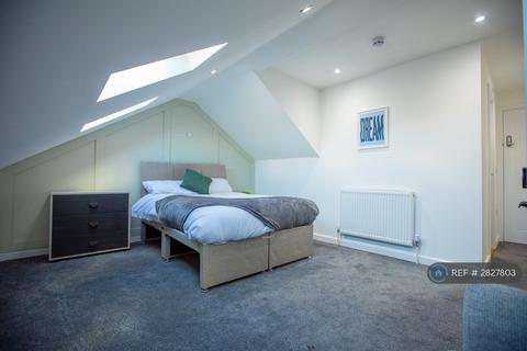 1 bedroom in a house share to rent, Queens Road, Portsmouth, PO2