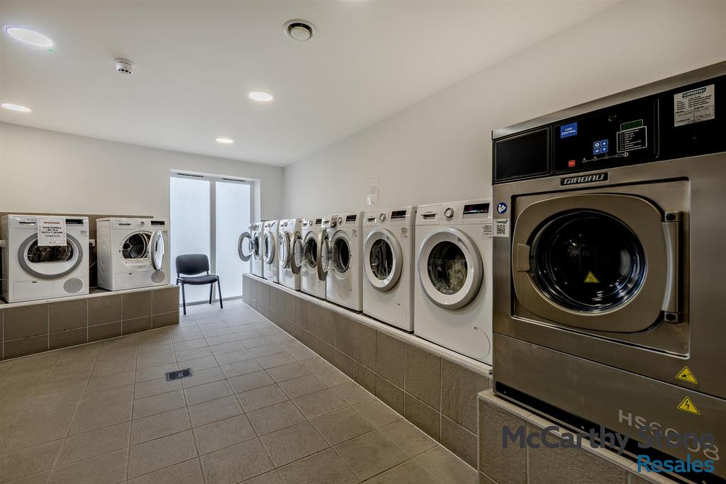 8683764-interior10-800.jpg