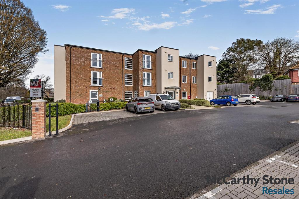 8683764-exterior02-800.jpg