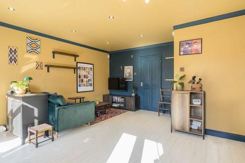 1 bedroom flat for sale, Pardoner Street, London SE1
