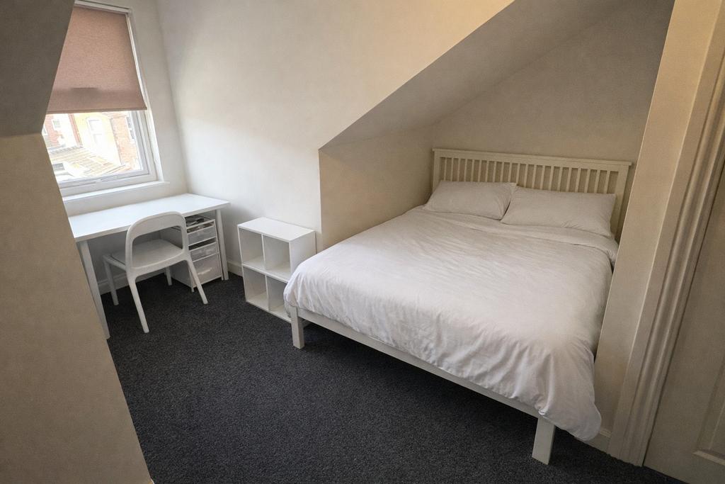 Pinner-road-s11-8ug-1047976