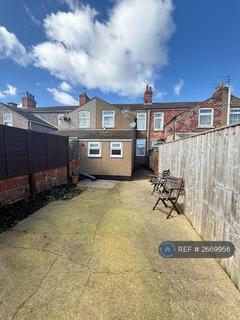 4 bedroom terraced house to rent, Convamore Road, Grimsby, DN32