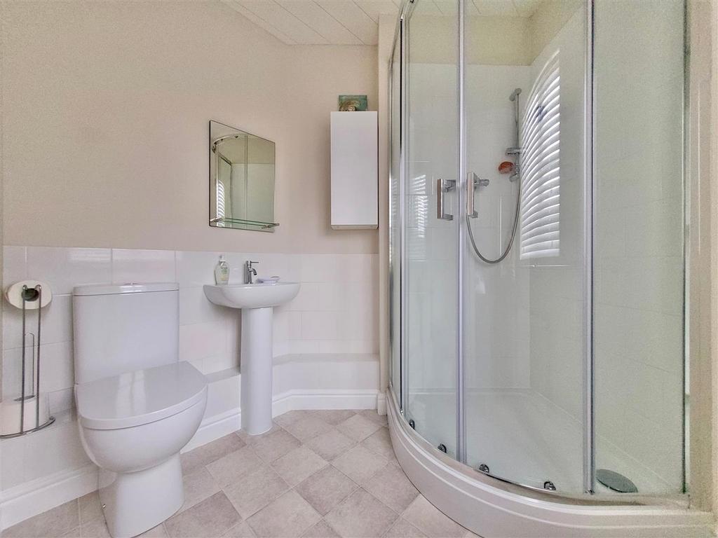 Ensuite shower room
