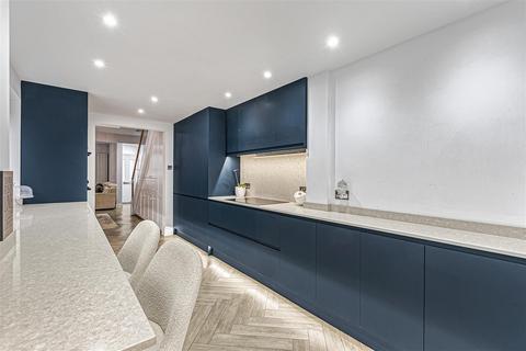 3 bedroom house for sale, Kings Road, Sutton