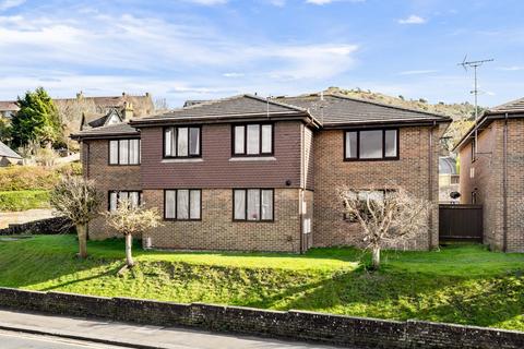 2 bedroom flat for sale, Folkestone Road, Dover, CT17