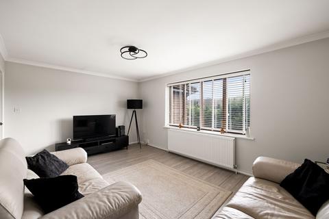 2 bedroom flat for sale, Folkestone Road, Dover, CT17