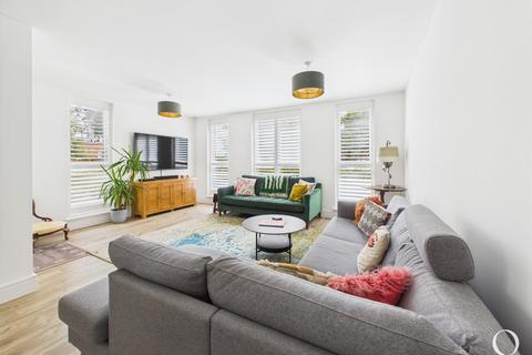 2 bedroom apartment for sale, West Cliff Road, Bournemouth