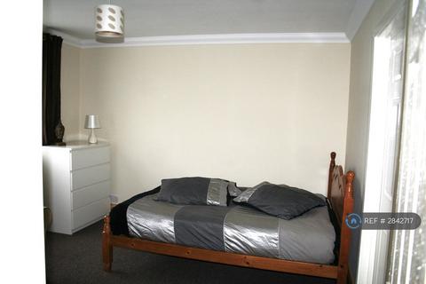 2 bedroom flat to rent, Southcote Road, Reading, RG30