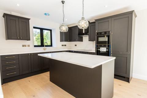 3 bedroom detached house for sale, Standen Street, Iden Green