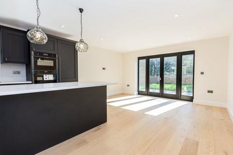 3 bedroom detached house for sale, Standen Street, Iden Green