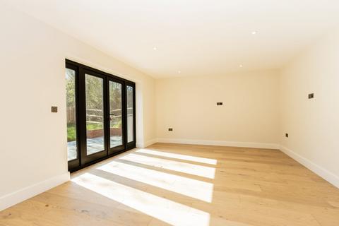 3 bedroom detached house for sale, Standen Street, Iden Green