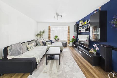 2 bedroom flat for sale, Simmonds Close, Oakdale