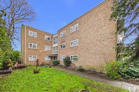 2 bedroom flat for sale, Simmonds Close, Oakdale