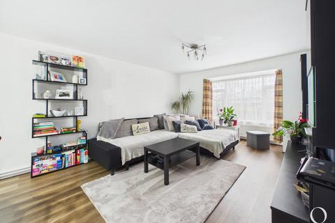 2 bedroom flat for sale, Simmonds Close, Oakdale