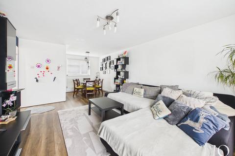 2 bedroom flat for sale, Simmonds Close, Oakdale