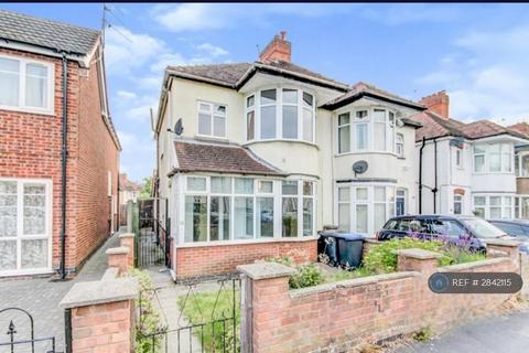 3 bedroom semi-detached house to rent, Thirlmere Road, Hinckley, LE10