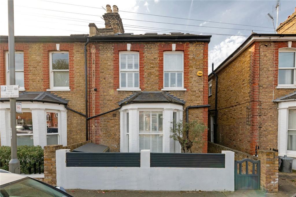 Pentlow Street