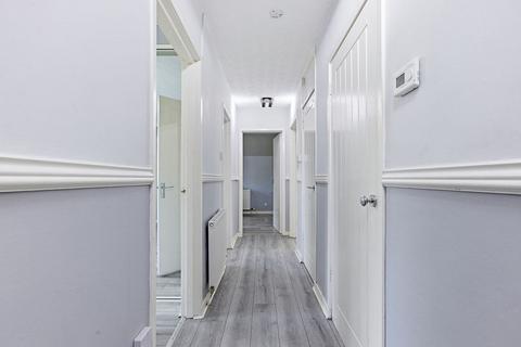 2 bedroom flat for sale, Andrew Avenue, Renfrew, PA4