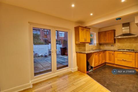 undefined, Aston Place, Leeds, LS13