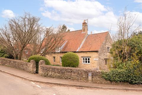 4 bedroom semi-detached house for sale, High Street, Castle Bytham, Grantham, NG33