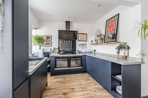 3 bedroom terraced house for sale, St. Leonards Road, Kirkley