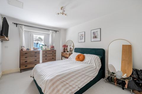 undefined, California Close, Sutton, Surrey, SM2