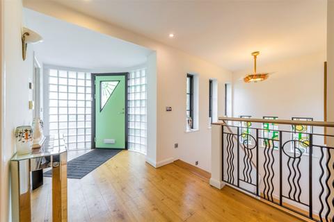 4 bedroom detached house for sale, Westhall Road, Warlingham, Surrey, CR6