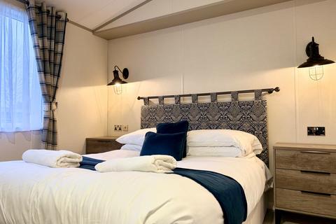 2 bedroom lodge for sale, York YO42