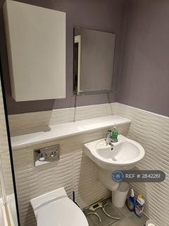 1 bedroom in a house share to rent, Whitelands Way, Bicester, OX26