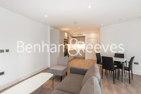 undefined, New Drum Street,  Aldgate Place E1