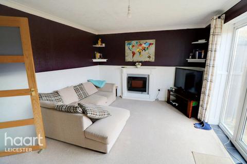 2 bedroom maisonette for sale, Beaumont Lodge Road, Leicester