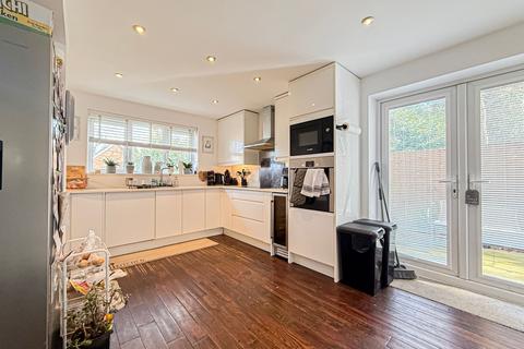6 bedroom detached house for sale, Brearley Close, Prenton, CH43
