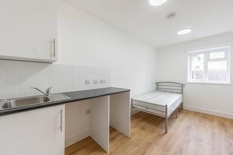 undefined, Freeland Road, Ealing, London, W5