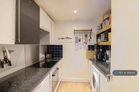 1 bedroom flat to rent, Coke Street, London, E1