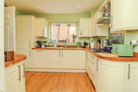 4 bedroom detached house for sale, Beaumont Road, Flitwick, Bedford