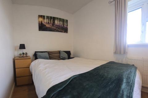 4 bedroom end of terrace house for sale, Cromwell Drive, Slough, Berkshire, SL1