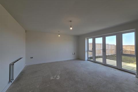 2 bedroom semi-detached house for sale, Heather Pastures, Scarborough YO11