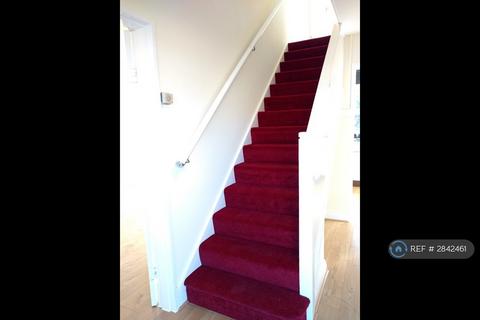 3 bedroom terraced house to rent, Swale Drive, Northampton, NN5