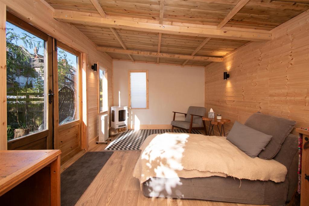 Garden studio
