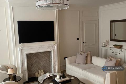 2 bedroom flat to rent, Royles Square, Alderley Edge, SK9