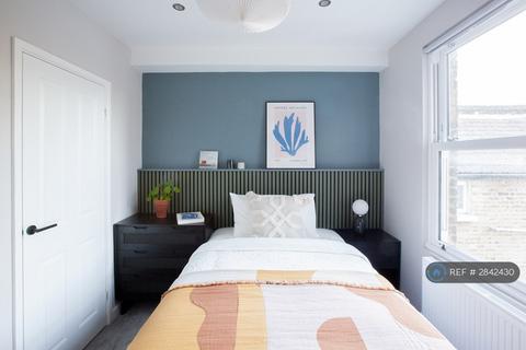 undefined, Engleheart Road, London, SE6