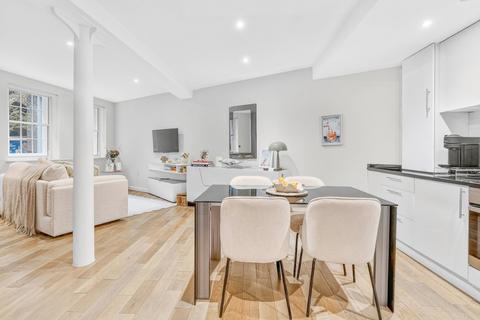 1 bedroom flat to rent, Savage Gardens, London