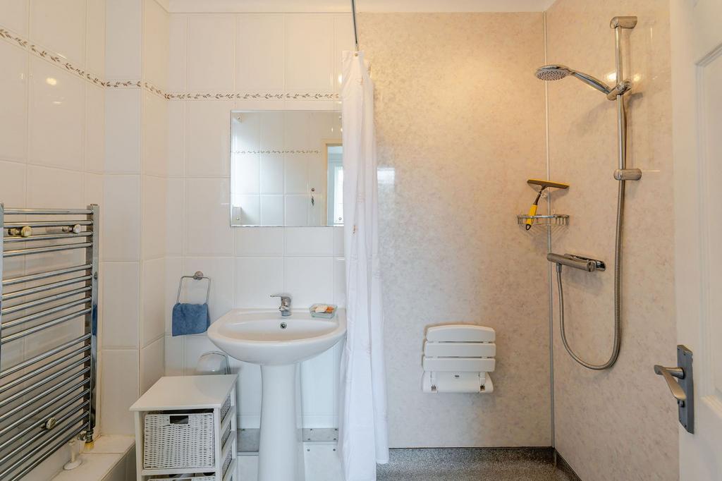 Wet Room En-Suite