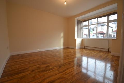 2 bedroom flat to rent, Prince Regent Lane, London E16