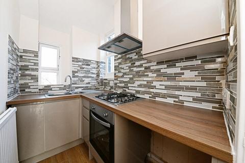 2 bedroom flat to rent, Prince Regent Lane, London E16