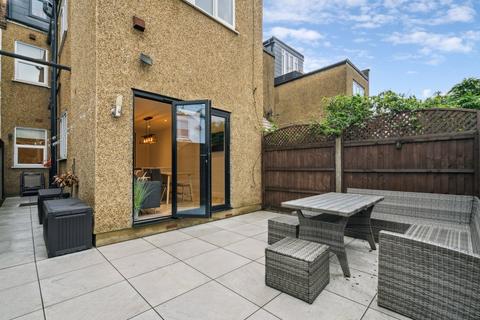 2 bedroom maisonette for sale, Southfield Road, London