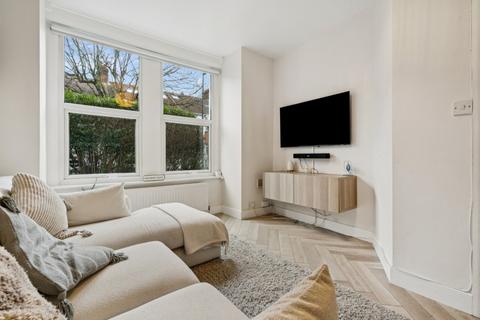 2 bedroom maisonette for sale, Southfield Road, London