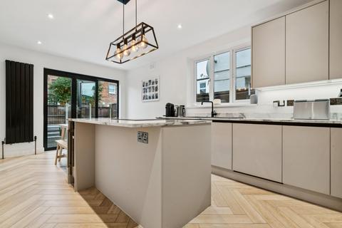 Southfield Road, London, W4