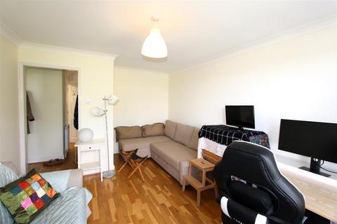 1 bedroom apartment to rent, St. Margarets Street, Rochester ME1