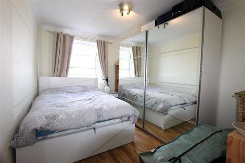 1 bedroom apartment to rent, St. Margarets Street, Rochester ME1